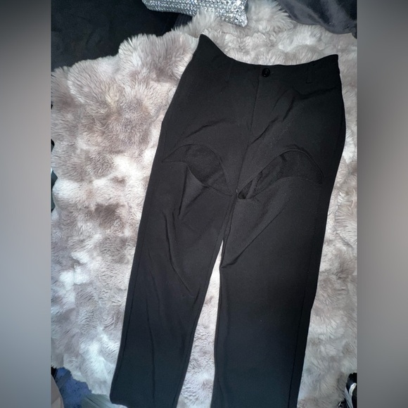 THE KRIPT SHELLY CUT OUT PANTS, Small - Picture 4 of 10